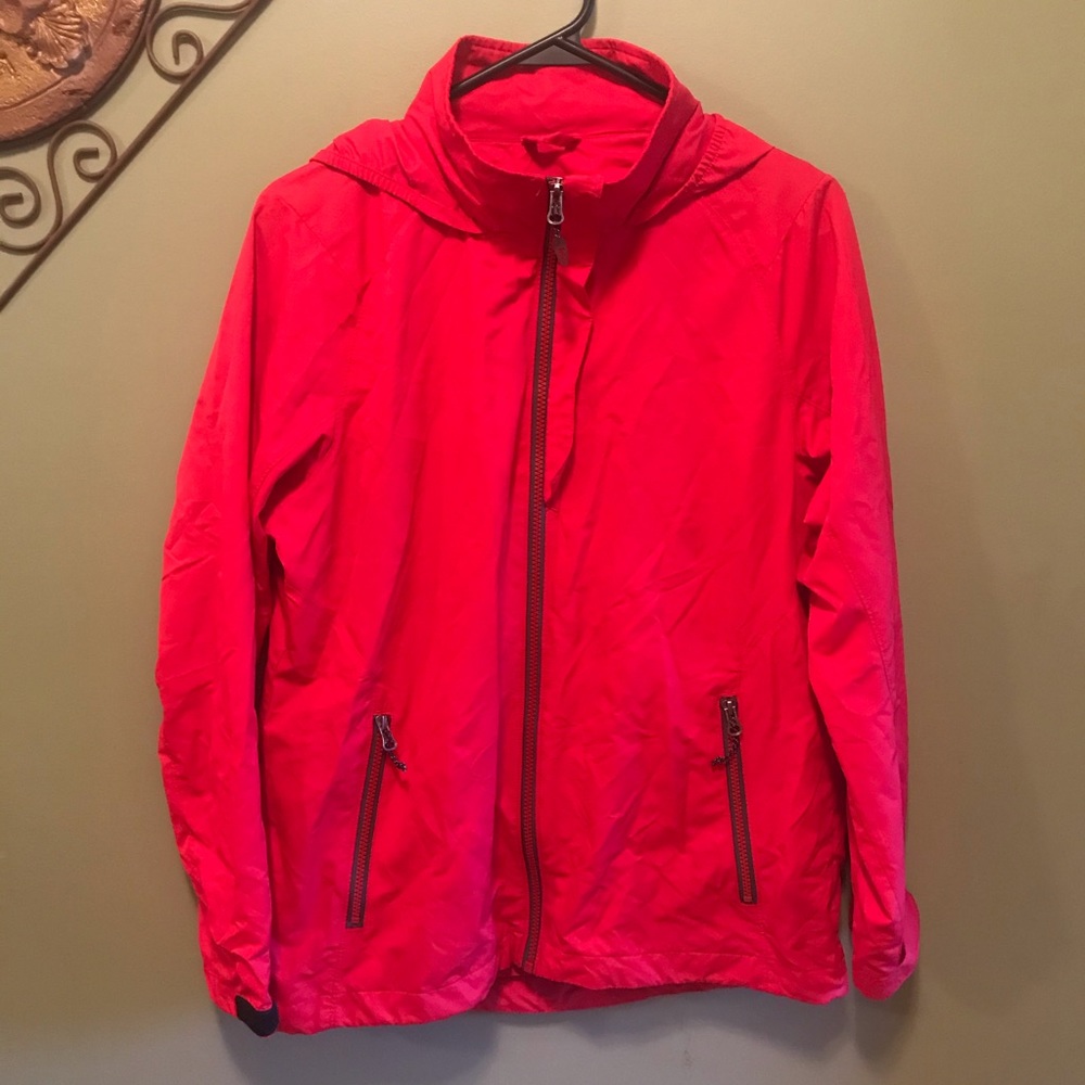 Elevate Red Windbreaker w/Reflective Patches Sz M